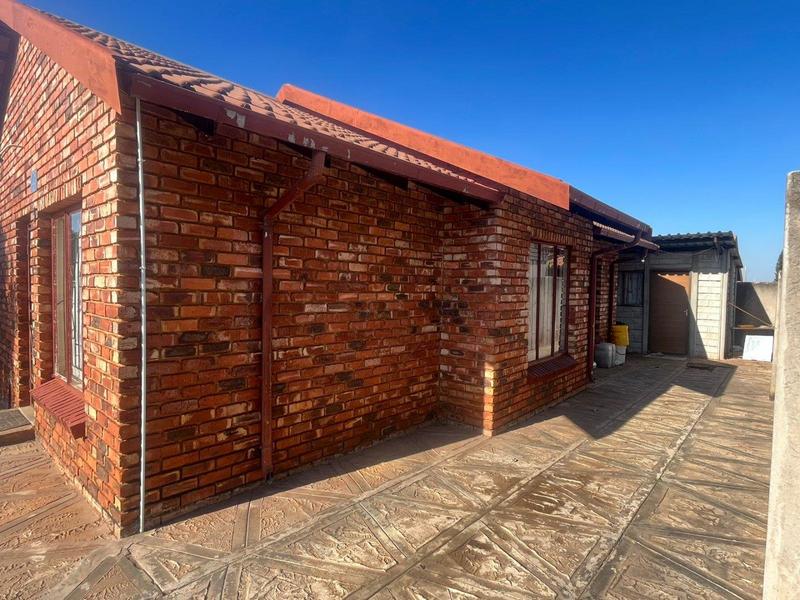 3 Bedroom Property for Sale in Geelhoutpark North West